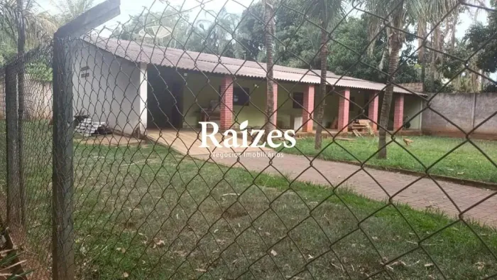 Chácara Residencial Panorama à Venda em Uberlândia  5.000 m², 3 Quartos (1 Suíte)