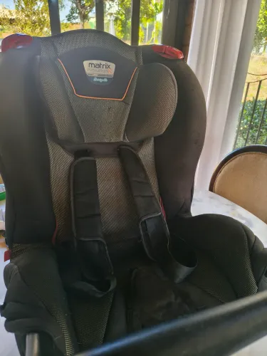 Cadeirinha Burigotto Matrix Evolution K Até 25kg - Reclinável - Ótimo Estado