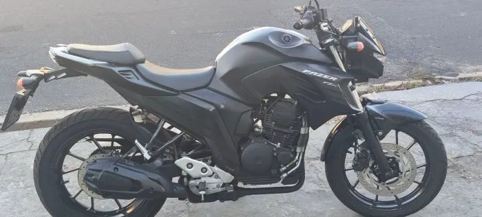 FAZER 250