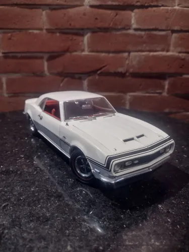 68 Chevy Camaro SS Yenko 1/18 Lane Exact Details 1:18 Jada Maisto Bburago Autoart Welly 