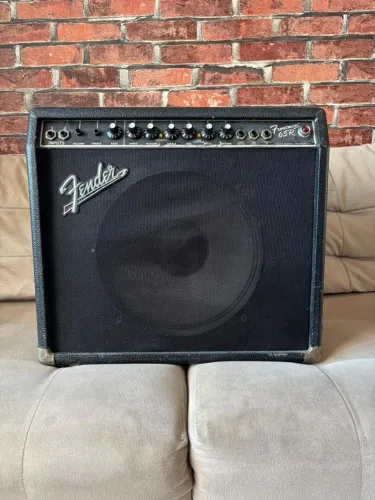 Caixa amplificador de guitarra  Fender Frontman 