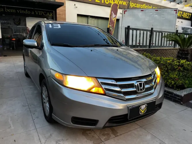 Honda City Sedan LX 1.5 Flex 16V 4P Mec. 2013