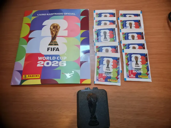 Combo Copa do Mundo 2026 World Cup - (Álbum + 10 Envelopes + Porta Figurinhas)