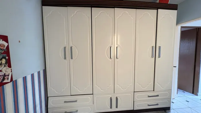 Guarda roupa 6 porta 