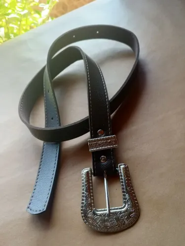 Vendo cintos tamanho P,M,G. Mais informações * Eliene