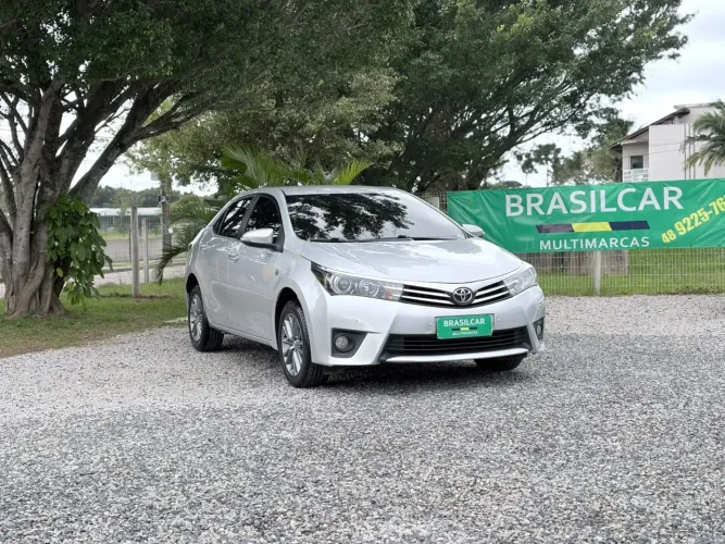 Toyota Corolla Altis 2.0 Flex 16V Aut. 2015