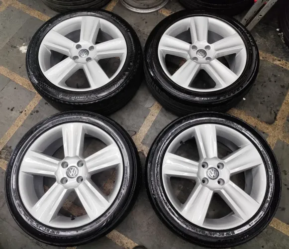 Rodas Aro 17" Originais Mod Volkswagem. 5x100. C/pneus. ACEITO CARTÃO 
