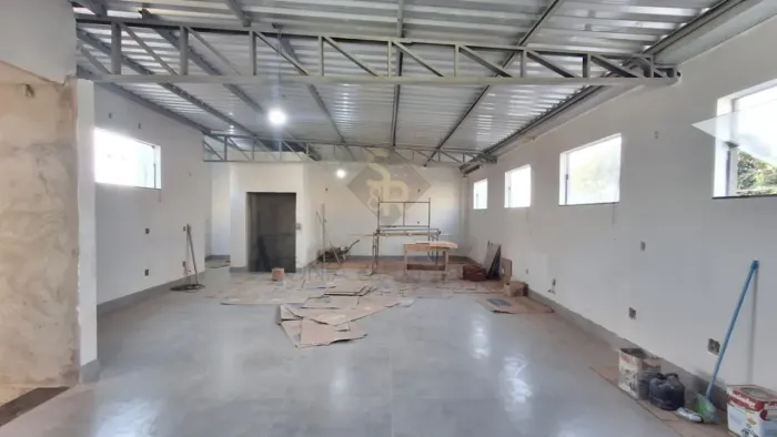 Imóvel comercial para locação com 234,00m² de área construída, localizado no bairro Vila T