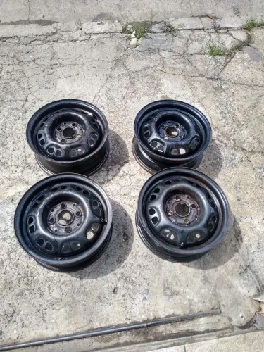 Rodas Volkswagen aro 13