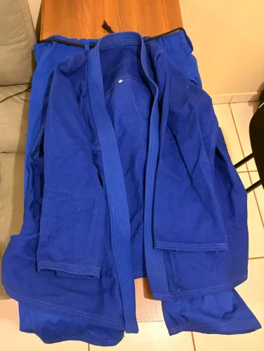 Kimono reforçado trançado azul - usado apenas uma vez
