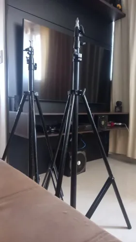 Tripé para luz