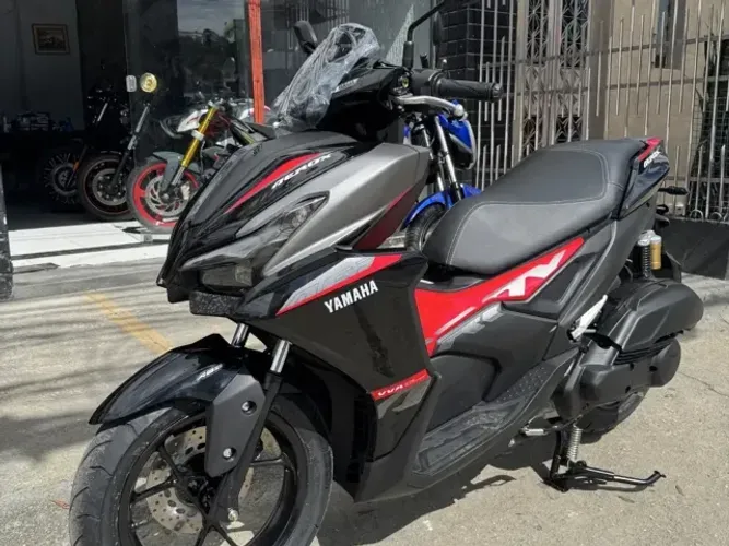 Scooter AEROX 160 Abs Connected - 2026