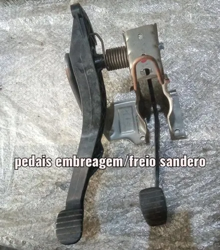 Pedais embreagem/freio Sandero 