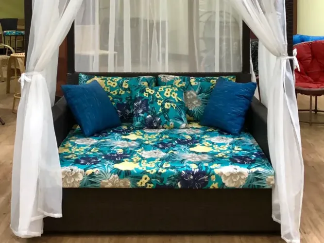 Cama coberta para área externa