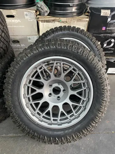 Jg de roda aro 20 kmc 5x127 oem + pneus 33x12,5 atturo  