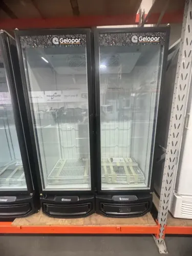 Conservador de produtos congelados 2 portas 950 litros Nova com garantia 