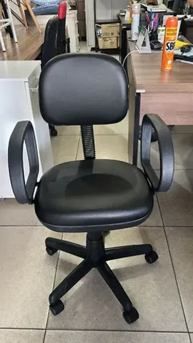 Cadeira secretária giratória com braço Corsa