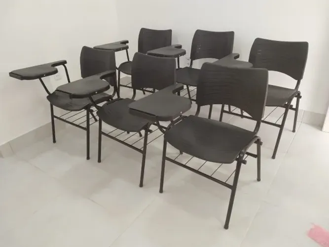 Cadeiras escolares