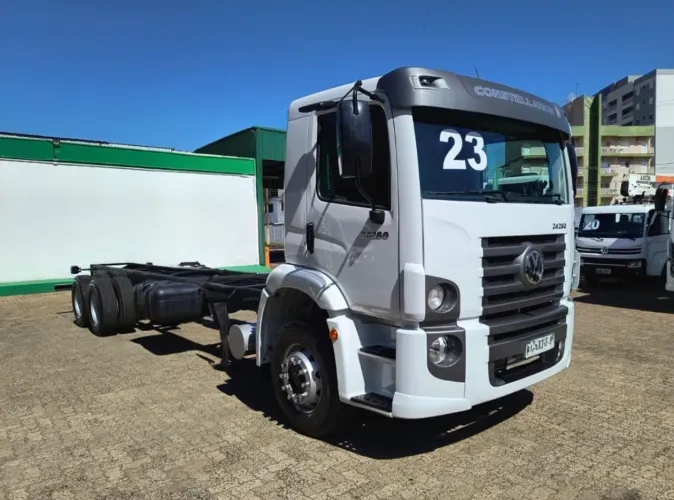 VW 24.280 ano 2023, 8x2, no chassis, em SP