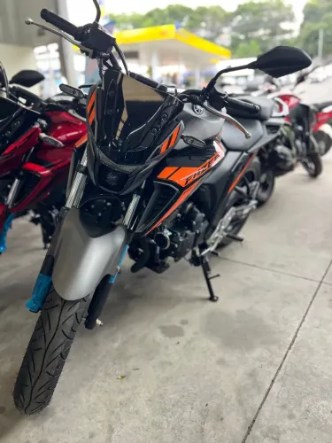 Yamaha FZ25 0km VITORIA MOTORS
