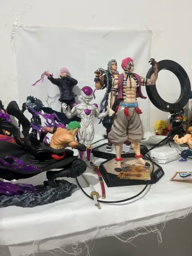 Venda de action figures!