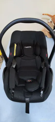 Vendo carrinho e bebê conforto da marca kiddo 