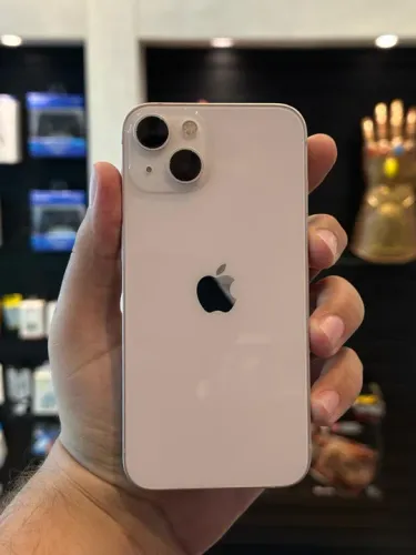 iPhone 13 - Rose - 128gb Seminovo em até 12x de 209,00 sem Juros!!