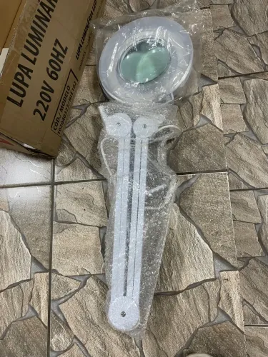 Lupa Luminária LED 220V 60Hz