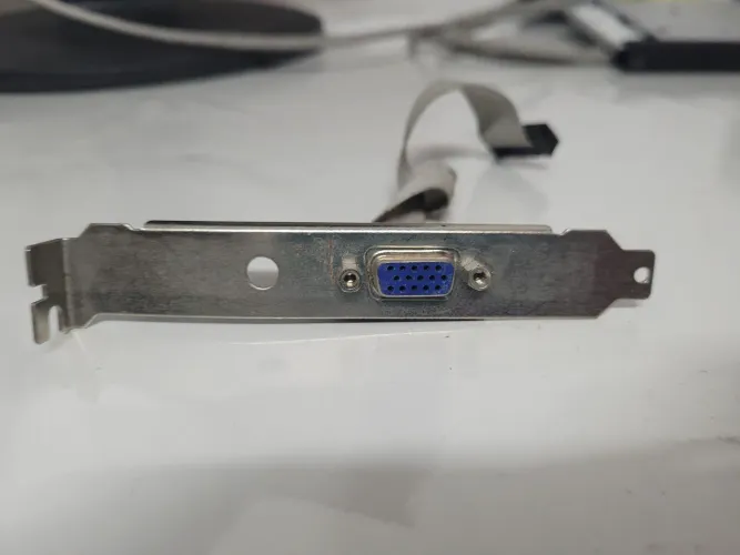 Saida Vga placa mae antiga pcchips