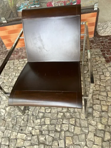 Cadeira Gelly design Madeira e aço cromado