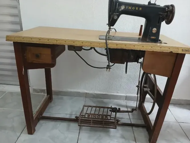 Maquina de Costura SINGER