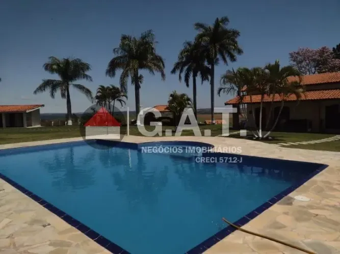 Sítio de luxo em condomínio: 4 quartos, 2 suítes, 2 salas, 4 banheiros, 9 vagas na Fazenda