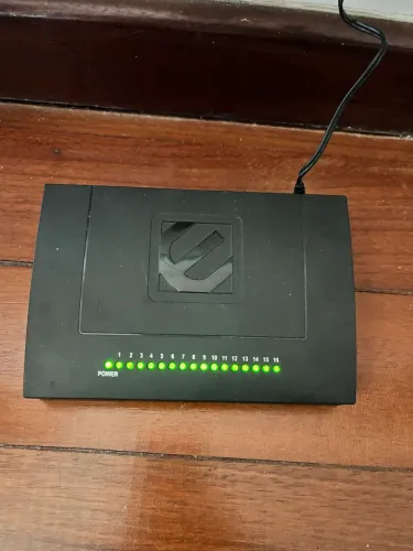 Switch 16 portas ENH916P
