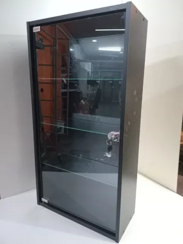 Vitrine MDF 20 x 34 x 44cm - suspensa - Preta c- com vidros 4mm temeprado