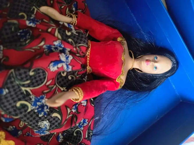 Boneca de porcelana cigana