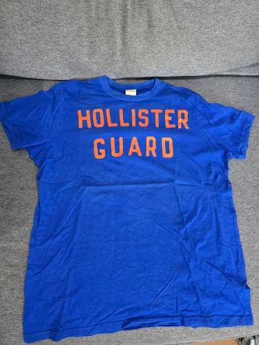 Camiseta Hollister Azul - tamanho M