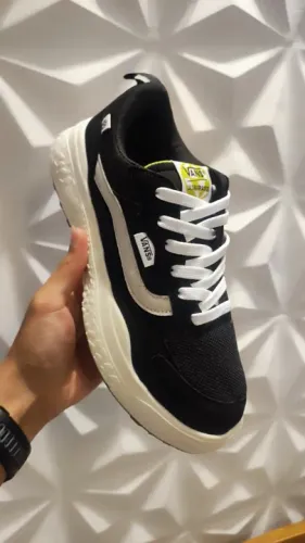 Tênis Vans Ultrarange