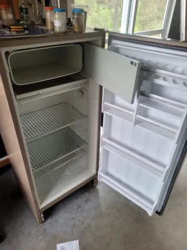 Geladeira bege 220V Consul 280L