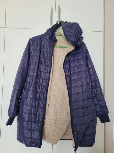 Casaco de Frio acolchoado com capuz azul