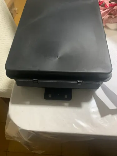 Caixa para proteger placa do portão eletronico