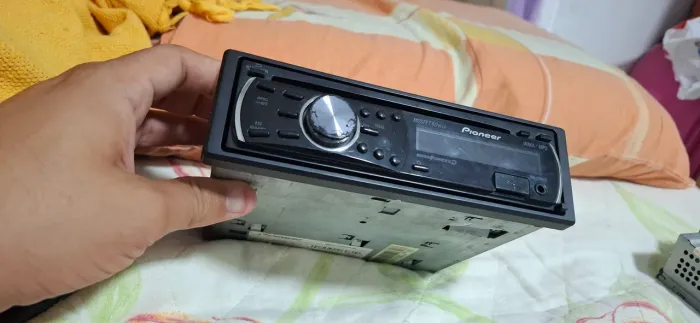 CD Radio Pioneer DEH-2280UB C/ USB Auxiliar 4 RCA