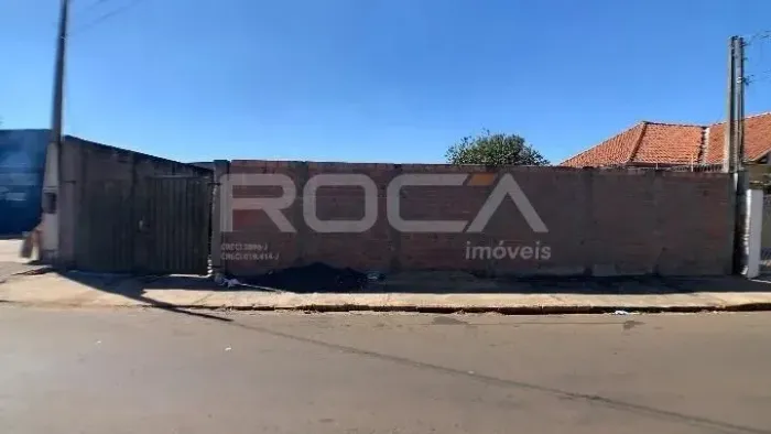 Terreno Padrão à Venda no Bairro Vila Prado em São Carlos - Oportunidade Imperdível!
