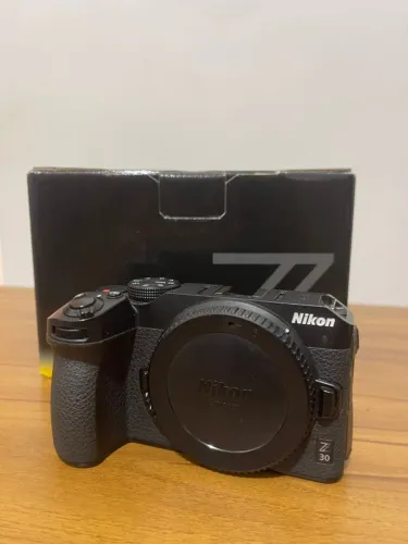 NIKON Z30 SOMENTE CORPO