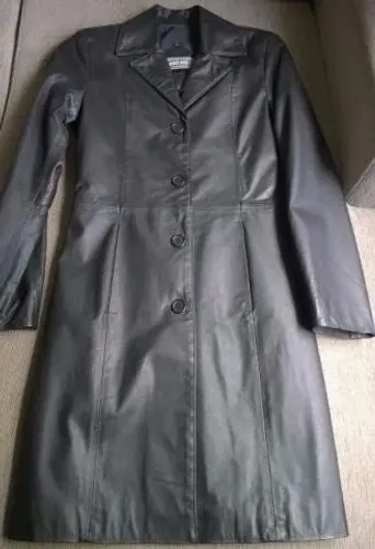 sobretudo em couro novo