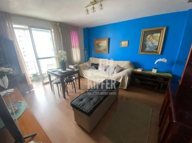Apartamento Claro e Indevassado em Icaraí | 2 Quartos e Suíte