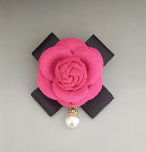 Broche de Flor Pink com Fita (novo)