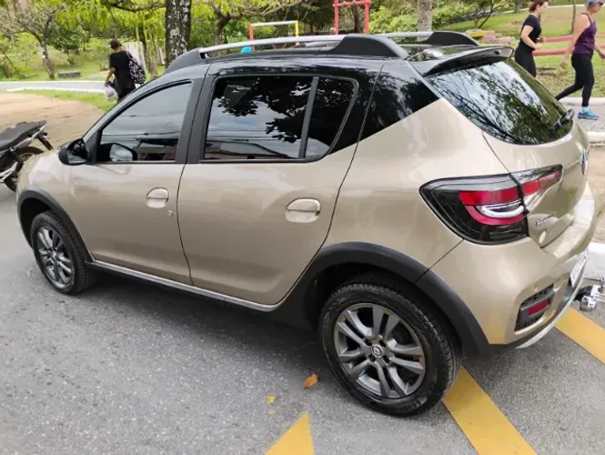 Renault Stepway Intense Flex 1.6 16V Aut. 2020