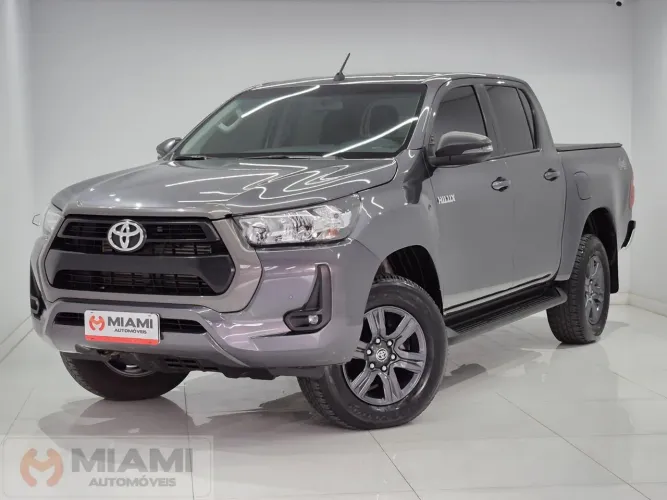 Toyota Hilux CD SR 4X4 2.8 TDI Diesel Aut. 2025
