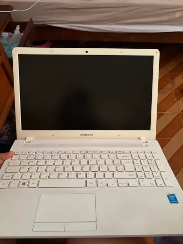 Notebook Samsung NP270E5K Core i5 (Apenas Peças / Sucata)