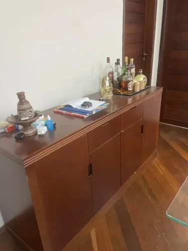 Aparador sala de jantar em madeira nobre